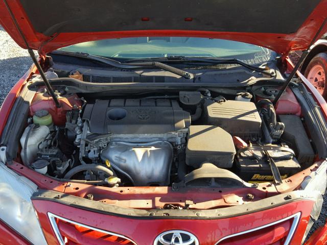 4T4BF3EK9BR179588 - 2011 TOYOTA CAMRY BASE RED photo 7