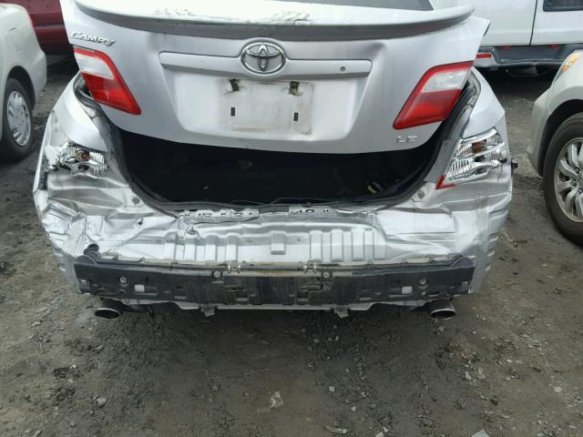 JTNBK46K593037619 - 2009 TOYOTA CAMRY SE GRAY photo 9