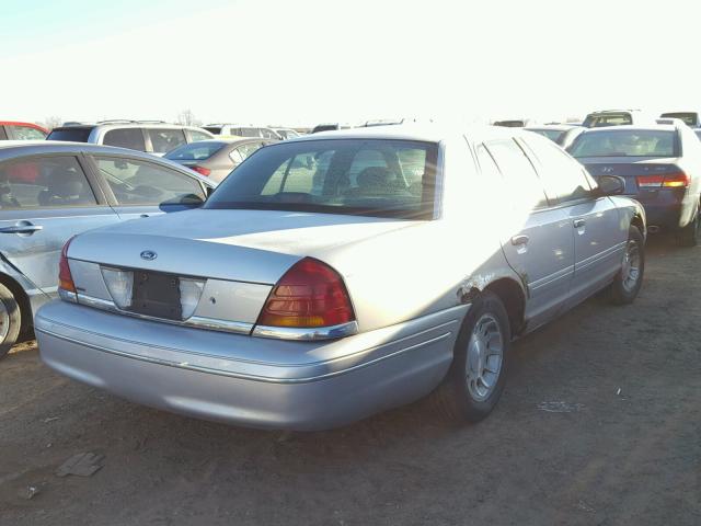 2FAFP74W4WX153350 - 1998 FORD CROWN VICT SILVER photo 4