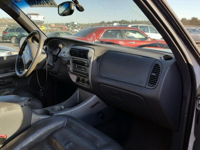 1FMZU77E32UC50880 - 2002 FORD EXPLORER S WHITE photo 5