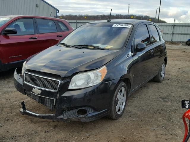 KL1TD66E49B606868 - 2009 CHEVROLET AVEO LS BLACK photo 2