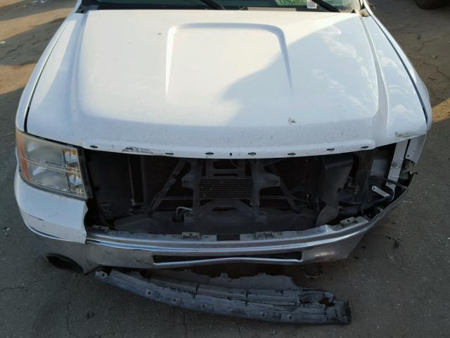 1GTEC29J59Z102536 - 2009 GMC SIERRA C15 WHITE photo 9