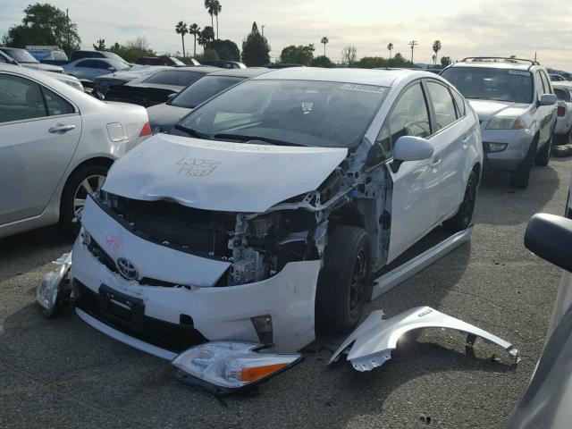 JTDKN3DU4D5695455 - 2013 TOYOTA PRIUS WHITE photo 2