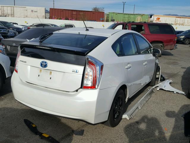 JTDKN3DU4D5695455 - 2013 TOYOTA PRIUS WHITE photo 4