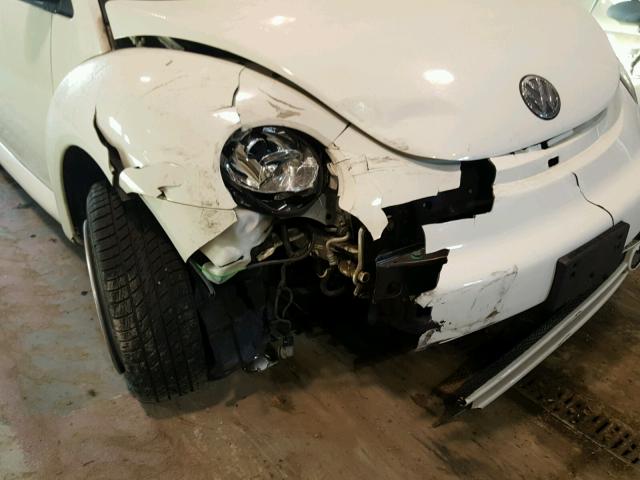 3VWBB61C8WM007330 - 1998 VOLKSWAGEN NEW BEETLE WHITE photo 9