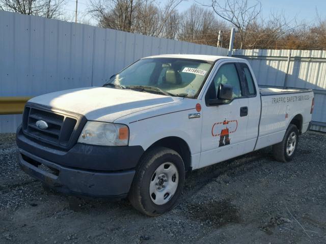 1FTRF122X7KD47893 - 2007 FORD F150 WHITE photo 2