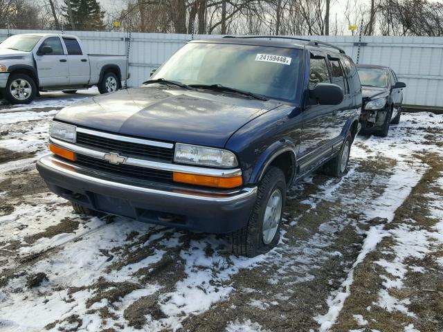 1GNDT13W5X2170195 - 1999 CHEVROLET BLAZER BLUE photo 2