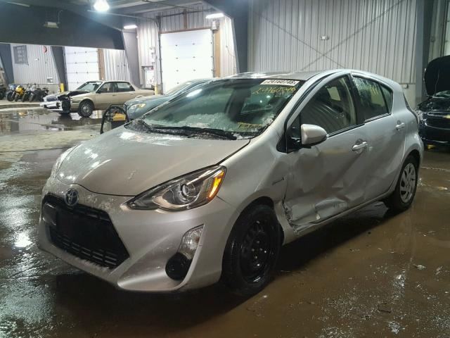 JTDKDTB36F1087704 - 2015 TOYOTA PRIUS C SILVER photo 2