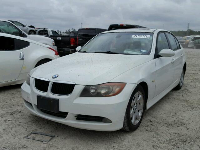 WBAVB13566K001077 - 2006 BMW 325 I WHITE photo 2