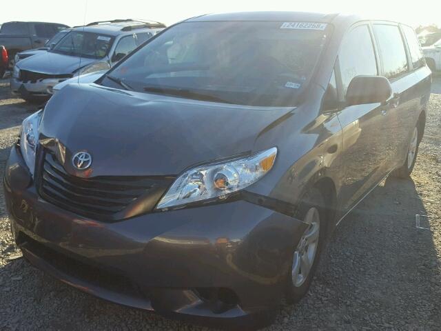 5TDZK3DC7DS307899 - 2013 TOYOTA SIENNA BAS GRAY photo 2