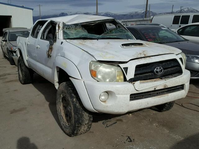 5TELU42N47Z344961 - 2007 TOYOTA TACOMA DOU WHITE photo 1