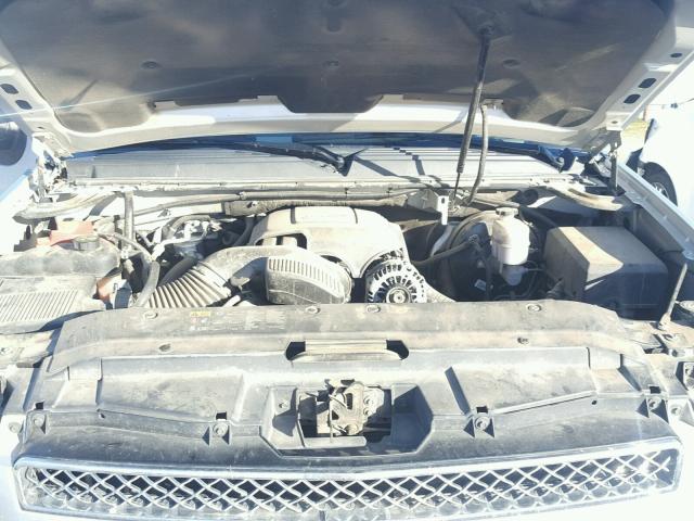 3GNMCEE00DG364023 - 2013 CHEVROLET AVALANCHE SILVER photo 7