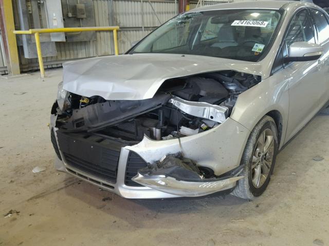 1FADP3F27EL171363 - 2014 FORD FOCUS SE SILVER photo 9