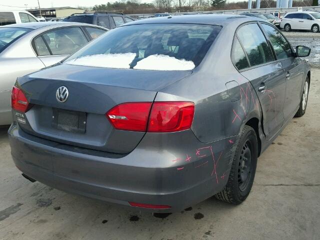 3VW2K7AJ9BM056440 - 2011 VOLKSWAGEN JETTA BASE GRAY photo 4