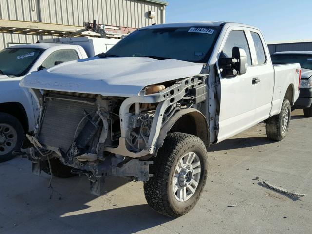 1FT7X2B62HED07532 - 2017 FORD F250 SUPER WHITE photo 2