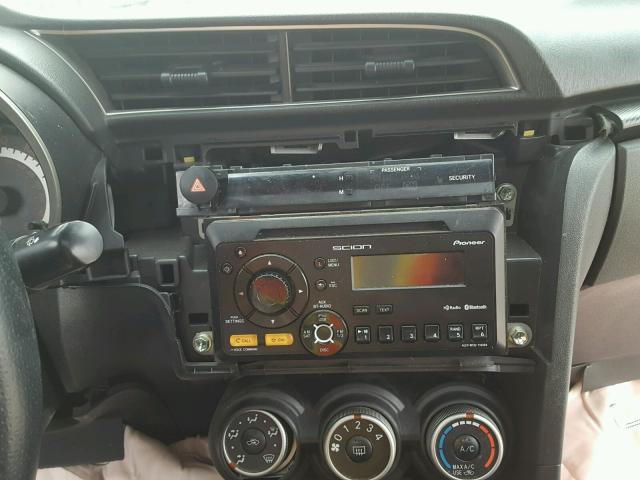 JTKJF5C77D3064817 - 2013 TOYOTA SCION TC 白色 照片 9