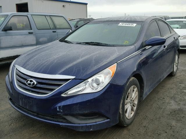 5NPEB4AC6EH885072 - 2014 HYUNDAI SONATA GLS BLUE photo 2