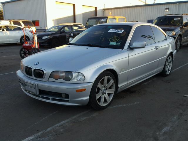 WBABN33411JW47218 - 2001 BMW 325 CI SILVER photo 2