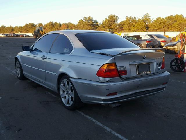 WBABN33411JW47218 - 2001 BMW 325 CI SILVER photo 3