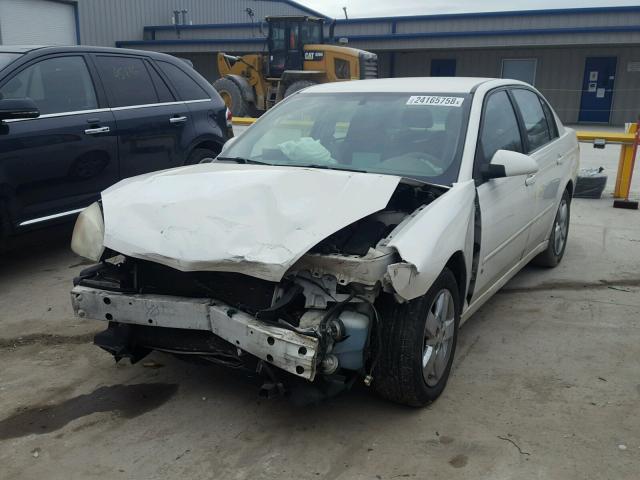 1G1ZT58N68F104912 - 2008 CHEVROLET MALIBU LT WHITE photo 2