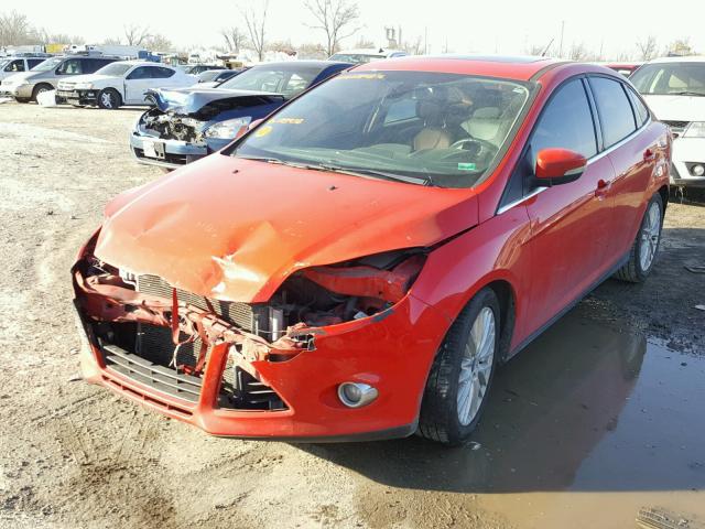 1FAHP3H22CL155938 - 2012 FORD FOCUS SEL RED photo 2