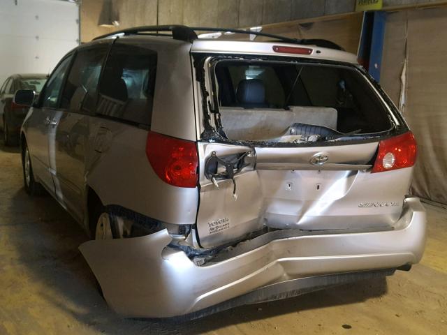 5TDZA22C46S580933 - 2006 TOYOTA SIENNA XLE SILVER photo 3