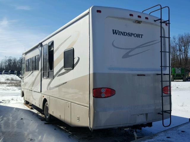 1F6NF53Y960A04109 - 2006 THOR CAMPER WHITE photo 3