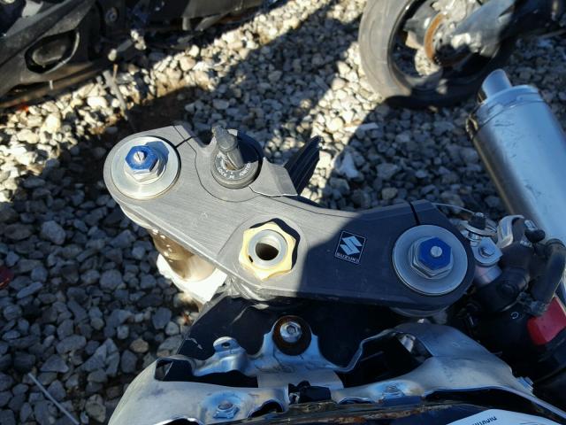 JS1GN7DA672115139 - 2007 SUZUKI GSX-R600 BLACK photo 8