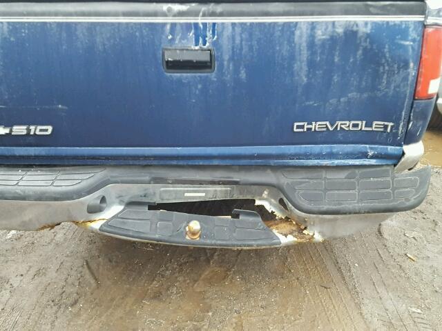 1GCCS1443X8102480 - 1999 CHEVROLET S TRUCK S1 BLUE photo 9