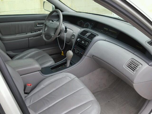 4T1BF28B8YU002717 - 2000 TOYOTA AVALON XL GRAY photo 5