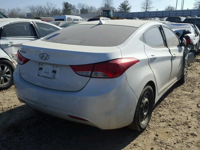 5NPDH4AE7BH021087 - 2011 HYUNDAI ELANTRA GL WHITE photo 4