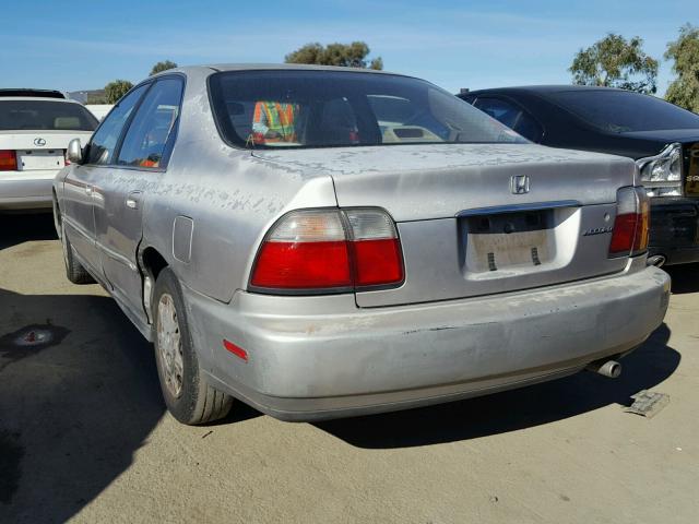 1HGCD5689VA176611 - 1997 HONDA ACCORD VAL SILVER photo 3