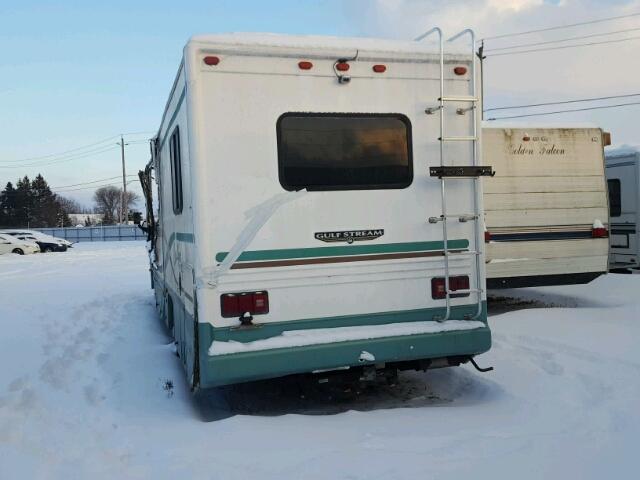 3FCMFS363VJA23395 - 1997 FORD F53 WHITE photo 10