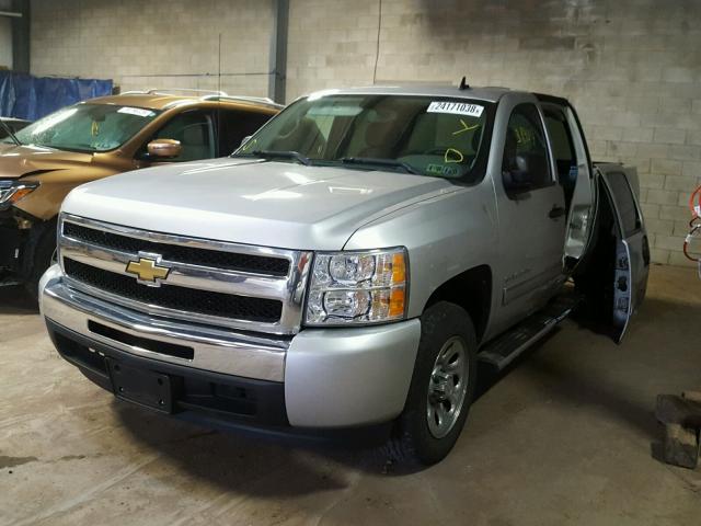 3GCRCREA5AG204116 - 2010 CHEVROLET SILVERADO SILVER photo 2