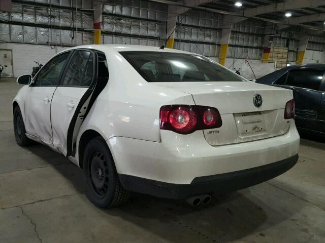 3VWJM71K28M174577 - 2008 VOLKSWAGEN JETTA S WHITE photo 3