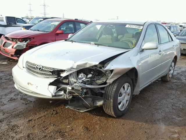 4T1BE32K54U838464 - 2004 TOYOTA CAMRY LE SILVER photo 2