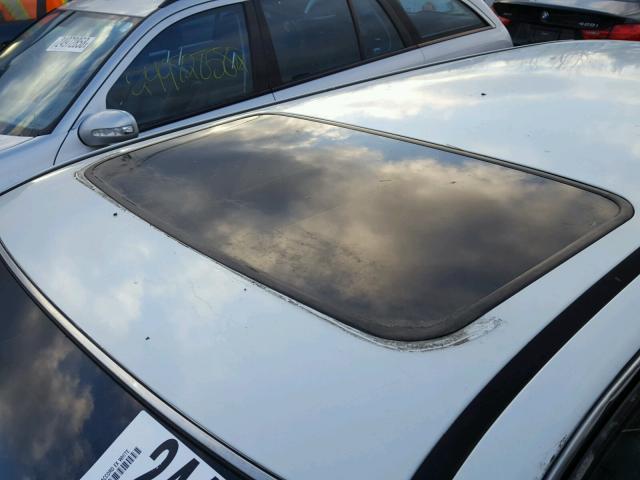 1HGCB9871PA001404 - 1993 HONDA ACCORD EX WHITE photo 9