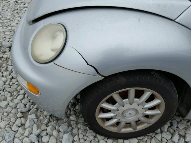 3VWCK31C95M402585 - 2005 VOLKSWAGEN NEW BEETLE 银色 照片 9