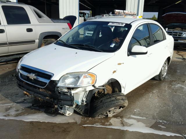 KL1TD5DE3BB233437 - 2011 CHEVROLET AVEO LS WHITE photo 2