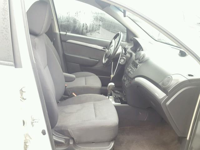 KL1TD5DE3BB233437 - 2011 CHEVROLET AVEO LS WHITE photo 5