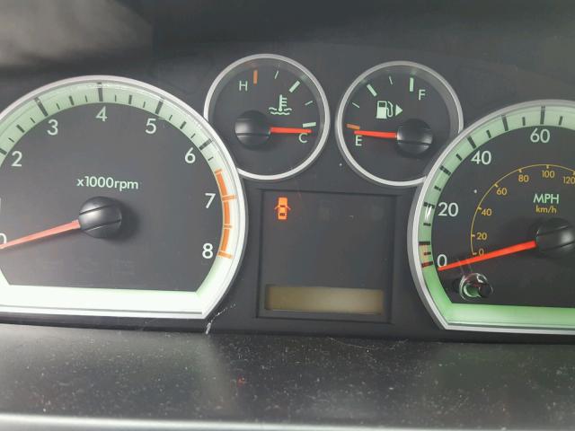 KL1TD5DE3BB233437 - 2011 CHEVROLET AVEO LS WHITE photo 8