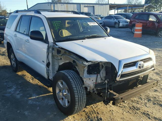 JTEZU14R478077312 - 2007 TOYOTA 4RUNNER SR WHITE photo 1