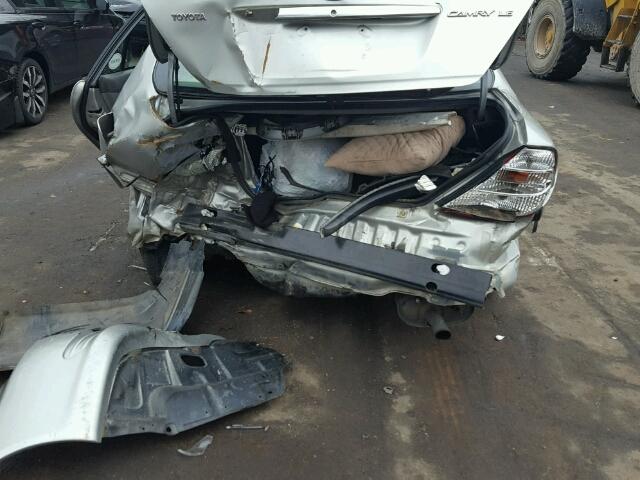 4T1BE32K83U766061 - 2003 TOYOTA CAMRY LE SILVER photo 9