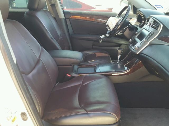 4T1BK3DB3BU385416 - 2011 TOYOTA AVALON BAS WHITE photo 5