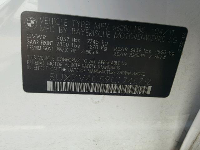 5UXZV4C59CL745712 - 2012 BMW X5 XDRIVE3 WHITE photo 10