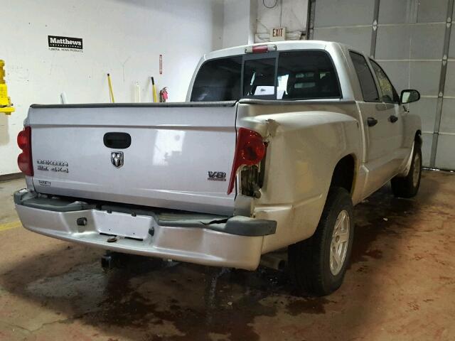 1D7HW48N37S199204 - 2007 DODGE DAKOTA QUA SILVER photo 4