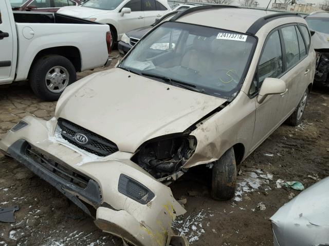 KNAFG526987156851 - 2008 KIA RONDO LX GOLD photo 2