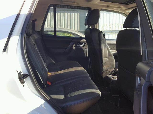 SALFR2BN6CH281398 - 2012 LAND ROVER LR2 HSE WHITE photo 6