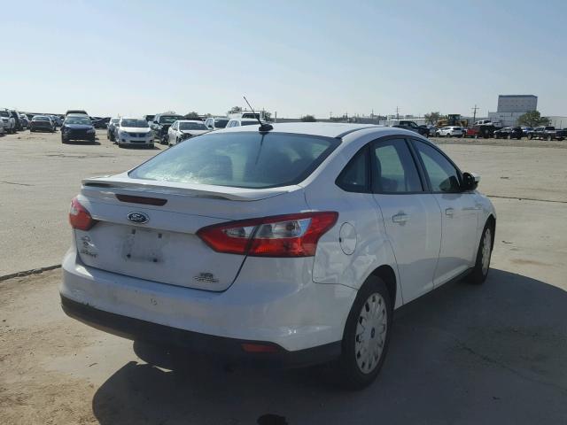 1FADP3F21DL225058 - 2013 FORD FOCUS SE WHITE photo 4