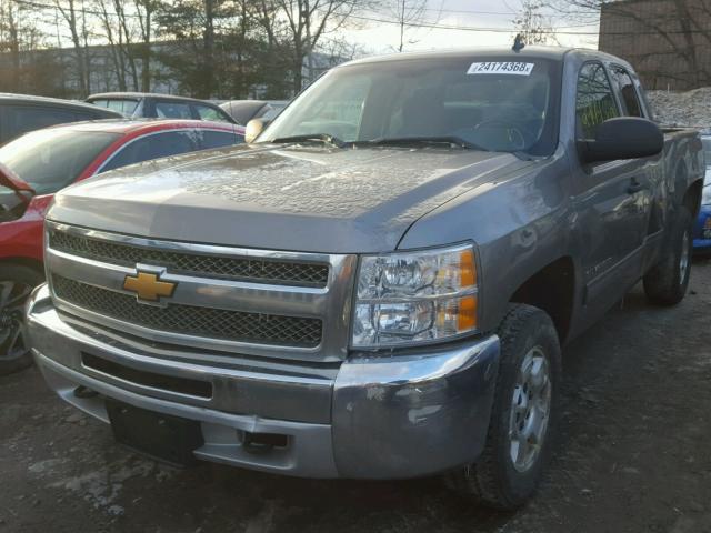 1GCRKSE70DZ170881 - 2013 CHEVROLET SILVERADO GRAY photo 2